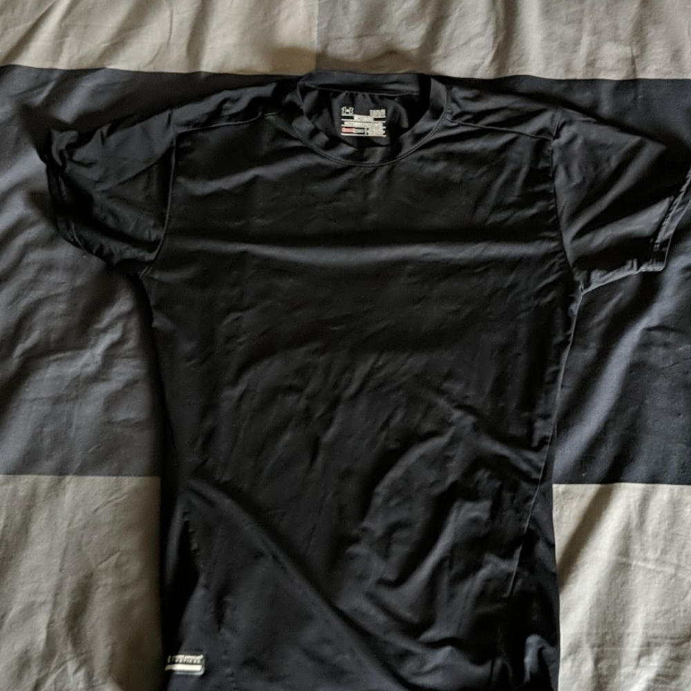 Men's under armour tactical compression shirt